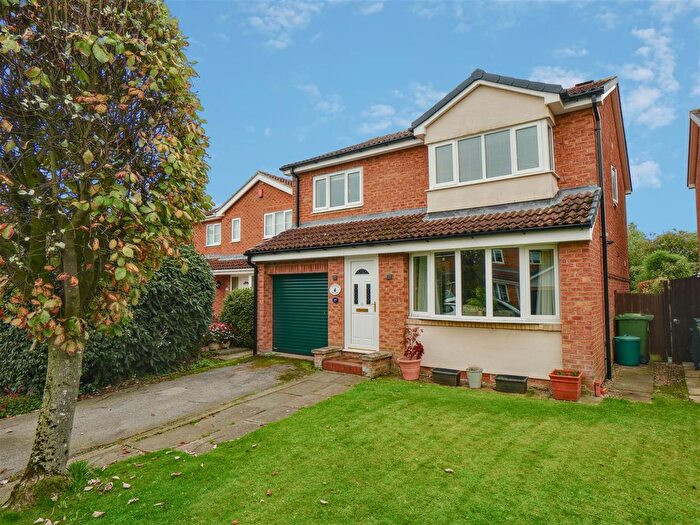 4 Bedroom Detached House For Sale In Church Close, Tollerton, York, YO61