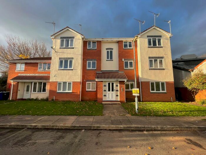 2 Bedroom Flat To Rent In The Carousels, Burton On Trent, DE14