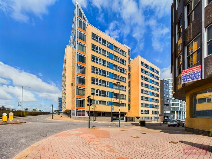 2 Bedroom Penthouse To Rent In Roxborough Heights, College Road, Harrow, HA1