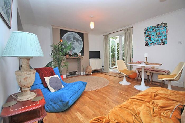 2 Bedroom Apartment For Sale In Compton Avenue, Brighton, BN1