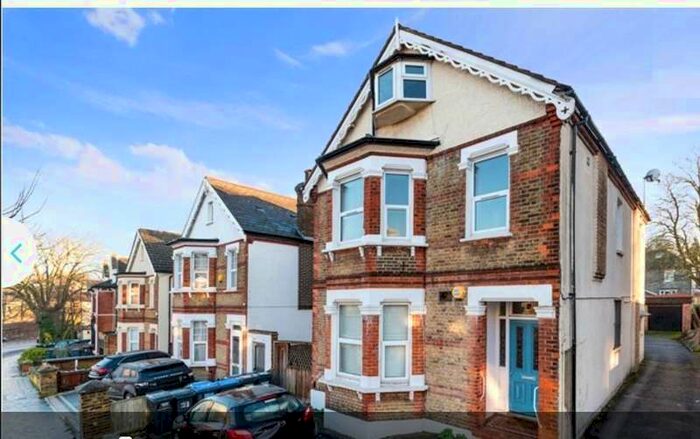 Apartment To Rent In Moreton Road, South Croydon, Surrey, CR2