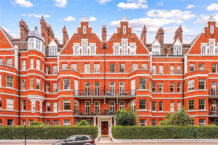 3 Bedroom Apartment For Sale In Overstrand Mansions, Prince Of Wales Drive, London, SW11