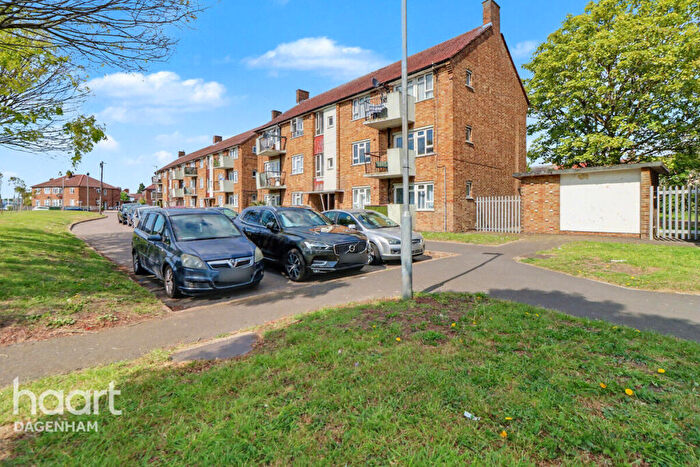 2 Bedroom Flat For Sale In Rainham Road South, Dagenham, RM10