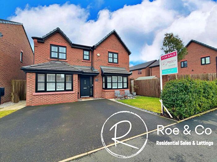 4 Bedroom Detached House For Sale In Lancashire Way, Horwich, BL6