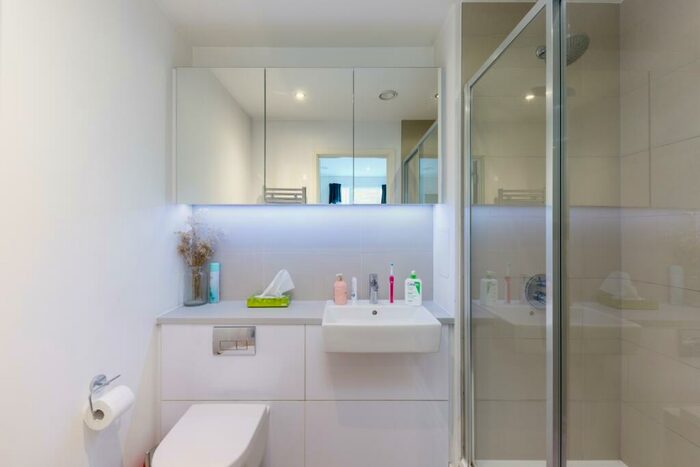 2 Bedroom Apartment To Rent In Arts Lane, London, SE16