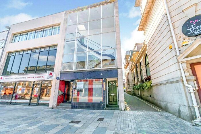 1 Bedroom Flat For Sale In High Street, Southampton, Hampshire, SO14