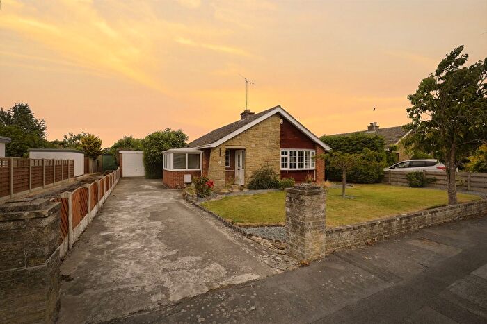 2 Bedroom Detached Bungalow For Sale In Courtneys, Wheldrake, York, YO19
