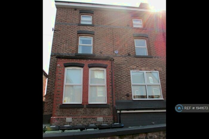 2 Bedroom Flat To Rent In Prenton, Prenton, CH43