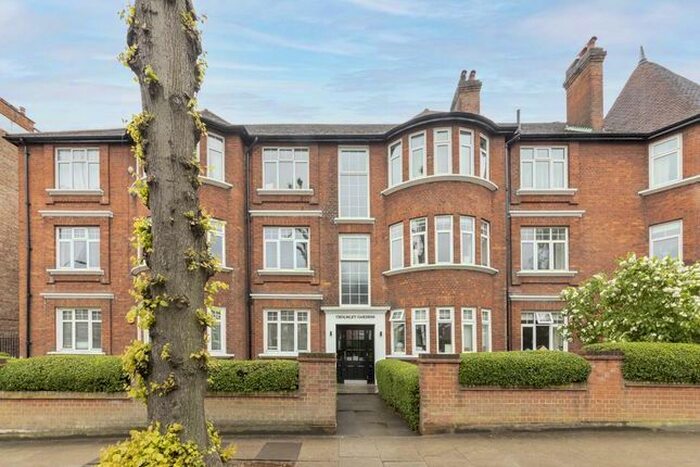 5 Bedroom Flat To Rent In Cholmley Gardens, West Hampstead, NW6