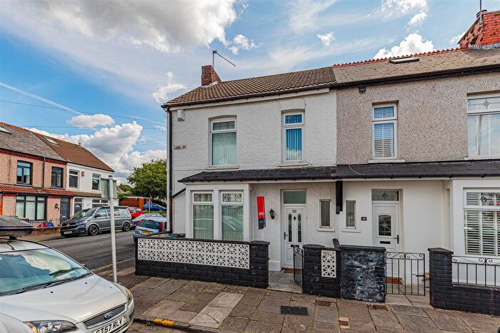 3 Bedroom End Of Terrace House To Rent In Lionel Road, Victoria Park, CF5