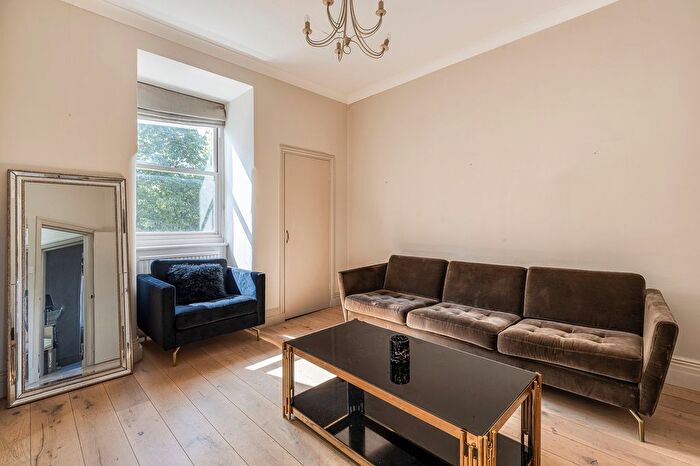1 Bedroom Flat To Rent In Sloane Gardens, Chelsea, SW1W