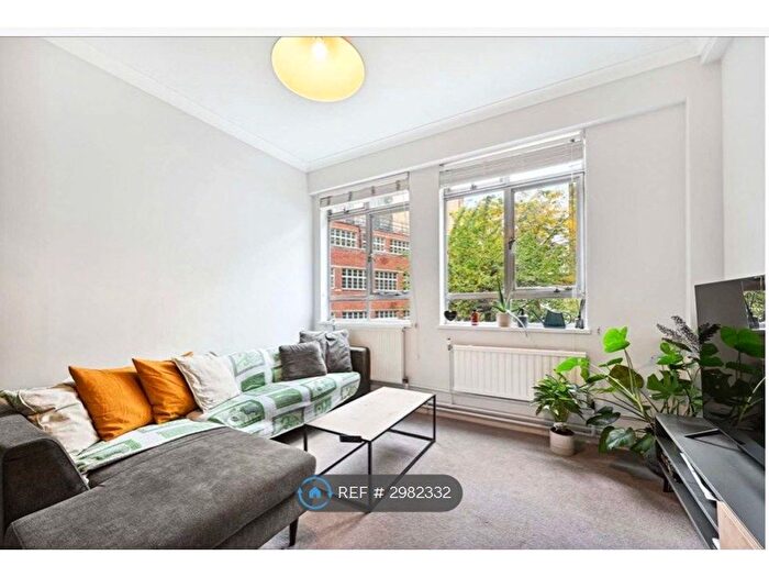 1 Bedroom Flat To Rent In Albany Court, London, SW1H
