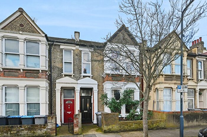 3 Bedroom Terraced House For Sale In London, NW10