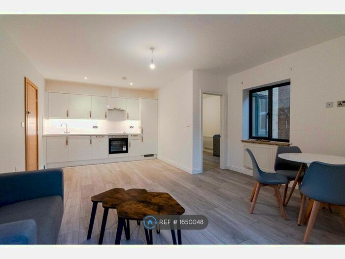 1 Bedroom Flat To Rent In Stamford Hill, London, N16