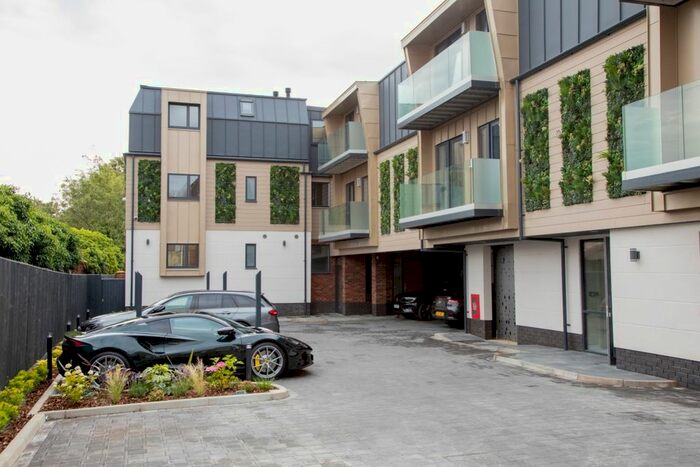 1 Bedroom Flat To Rent In Railway House, Station Road, Egham, Surrey, TW20