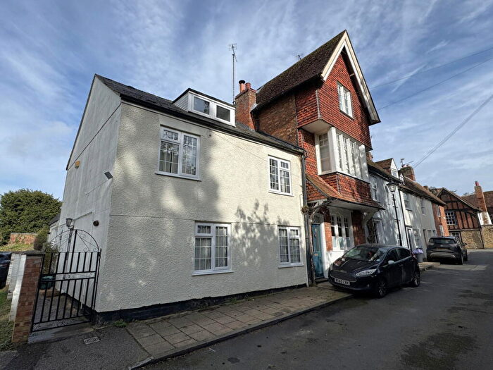 3 Bedroom End Of Terrace House For Sale In Manor Street, Buckingham, MK18