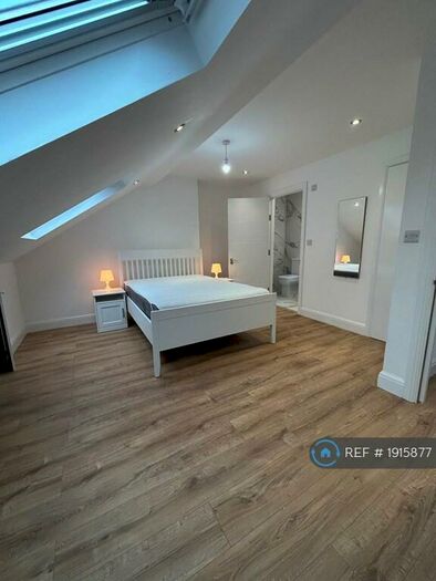 4 Bedroom Terraced House To Rent In Ling Road, London, E16