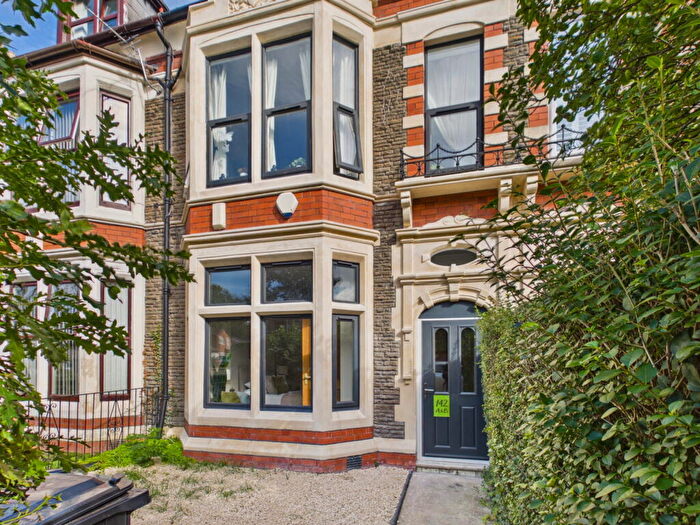 3 Bedroom Maisonette For Sale In Llandaff Road, Canton, Cardiff, CF11