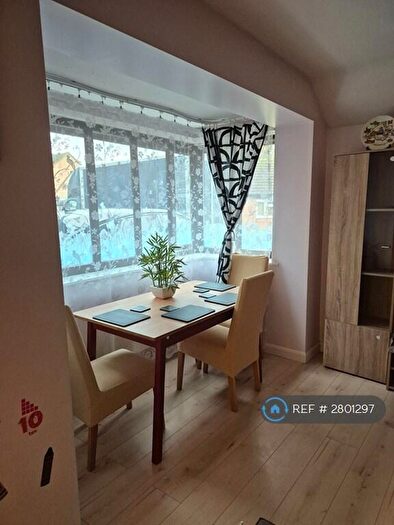 4 Bedroom Semi-Detached House To Rent In Osmund Drive, Northampton, NN3