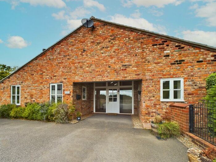 4 Bedroom Barn Conversion To Rent In Park Lane, Rossett, Wrexham, LL12