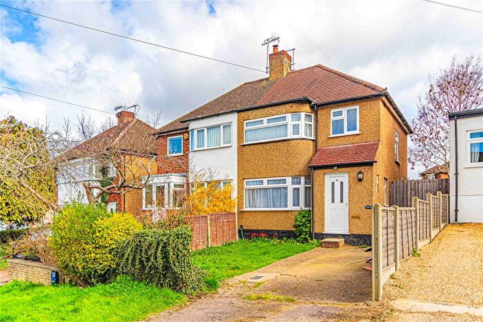 3 Bedroom Detached House To Rent In Ashfield Avenue, Bushey, Herts, WD23