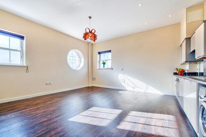 2 Bedroom Apartment To Rent In Beauvais Square, Shortstown, Bedford, MK42