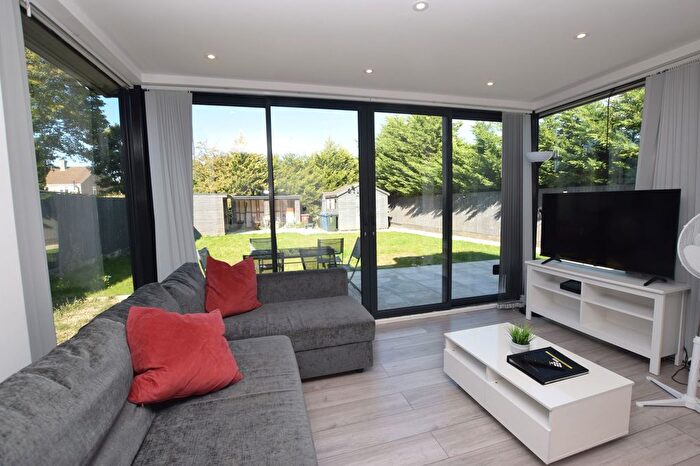 2 Bedroom Maisonette To Rent In Short Let - Bicester Road, Kidlington, OX5