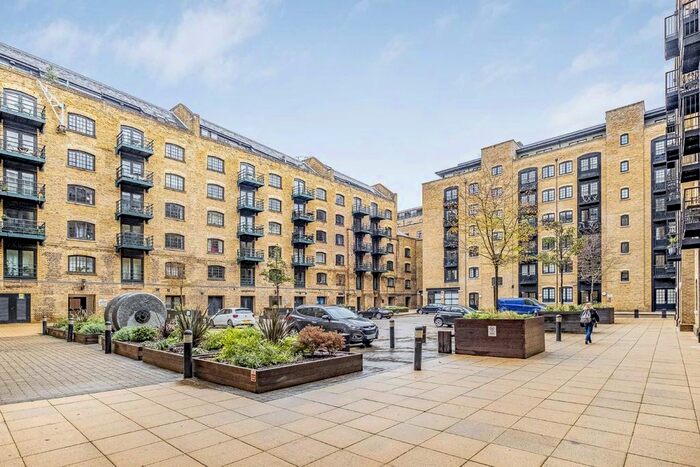 1 Bedroom Flat To Rent In Cayenne Court, London, SE1