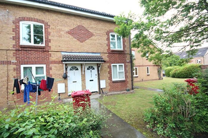 2 Bedroom Maisonette To Rent In Maplin Park, Langley, Slough, SL3