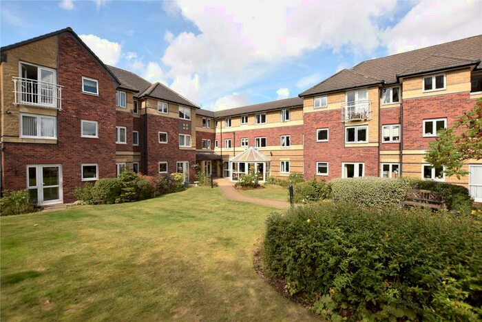 2 Bedroom Apartment To Rent In Primrose Court, Primley Park View, Leeds, West Yorkshire, LS17