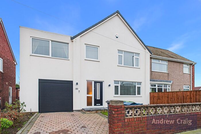 4 Bedroom Semi Detached House For Sale In Highfield Road, South Shields, NE34