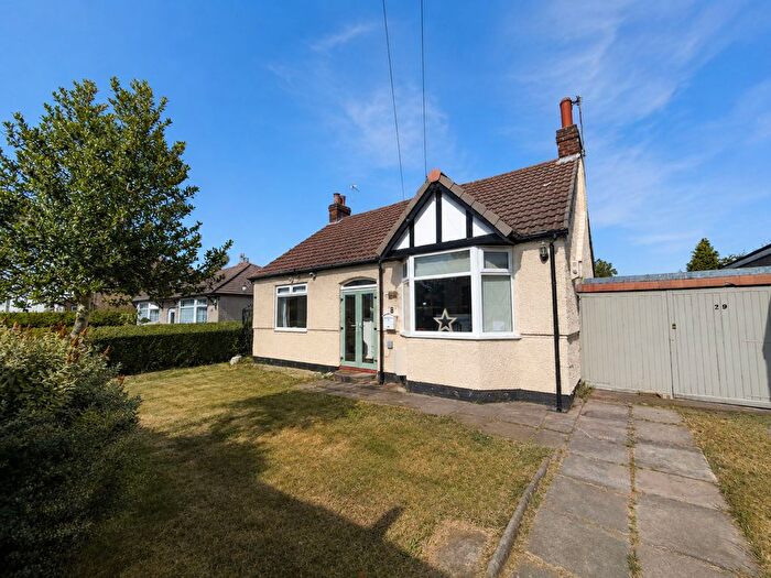 2 Bedroom Detached Bungalow For Sale In Greenfields Avenue, Wirral, CH62
