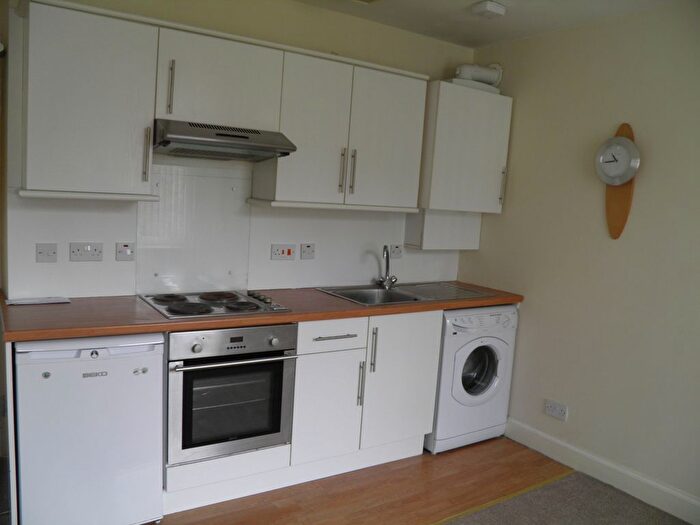 2 Bedroom Flat To Rent In Morgan Street, Dundee, DD4