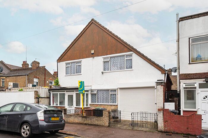 4 Bedroom Property For Sale In Wiseman Road, Leyton, London, E10