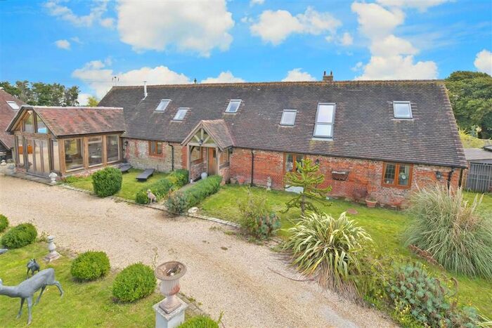 4 Bedroom Barn Conversion For Sale In Easton Lane, Sidlesham, Chichester, West Sussex, PO20