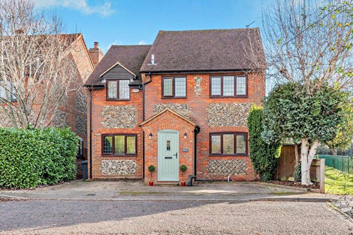 4 Bedroom Detached House For Sale In The Green, Longwick, Princes Risborough, HP27