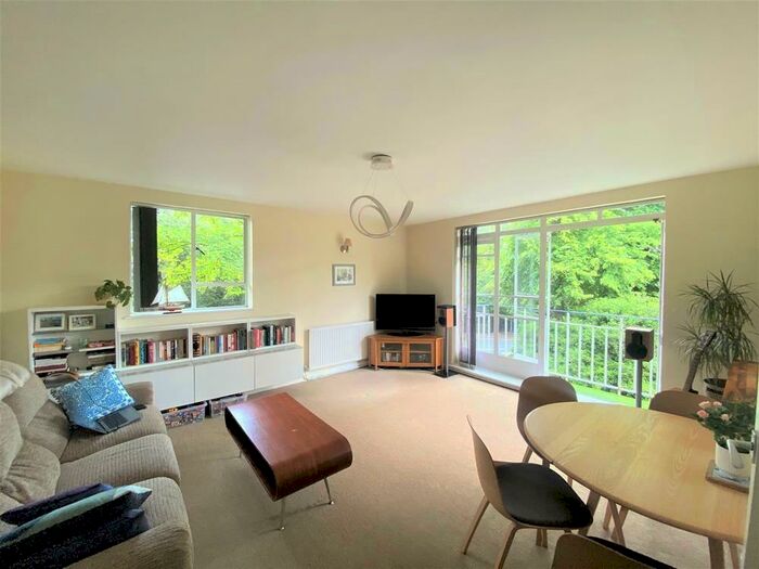 2 Bedroom Apartment To Rent In Sydenham Hill, Forest Hill, London, SE26