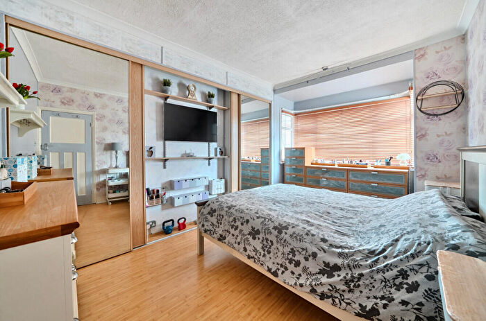 3 Bedroom Terraced House For Sale In Manor Road, Mitcham, CR4