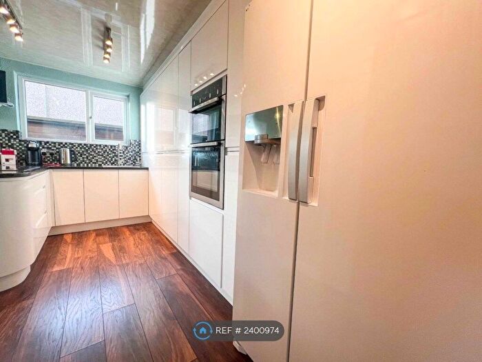 2 Bedroom End Of Terrace House To Rent In Broadway Crescent, Haslingden, Rossendale, BB4