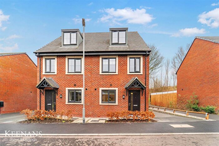 3 Bedroom Semi Detached House For Sale In Weaver Avenue, Rossendale, BB4