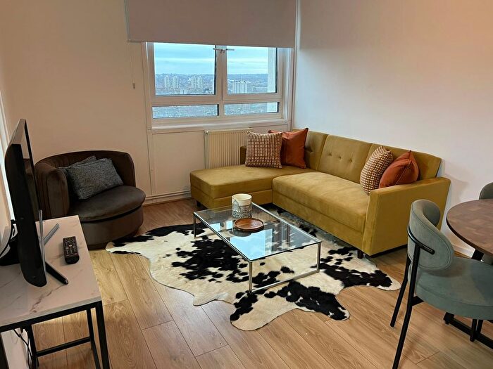 1 Bedroom Flat To Rent In Brittany Point, Lollard Street, SE11