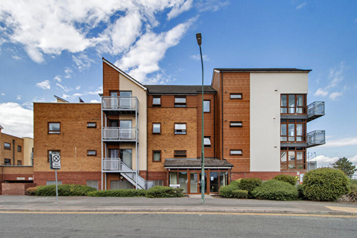 3 Bedroom Apartment For Sale In Serenity Court, Evelyn Walk, Greenhithe, Kent, DA9