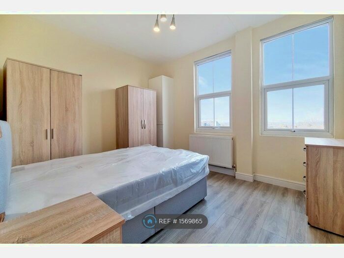 1 Bedroom Flat To Rent In Brixton Hill, London, SW2
