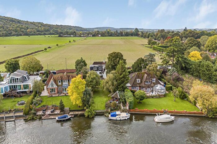 5 Bedroom House For Sale In Riverside Property - Quarry Wood Road, Marlow, SL7