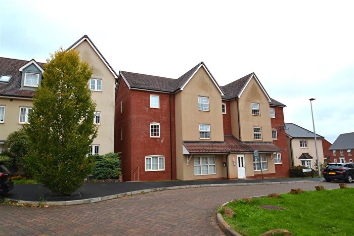 2 Bedroom Flat To Rent In Old Park Avenue, Exeter, EX1