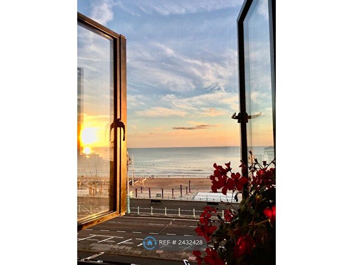 1 Bedroom Flat To Rent In Kings Road, Brighton, BN1