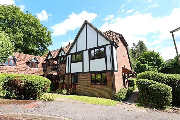 2 Bedroom End Of Terrace House For Sale In Badger Court, Wrecclesham, Farnham, Surrey, GU10