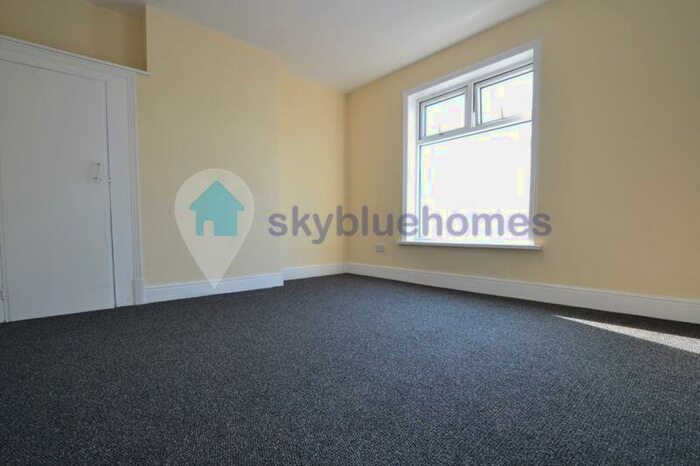 3 Bedroom Terraced House To Rent In Halsbury Street, Leicester, LE2
