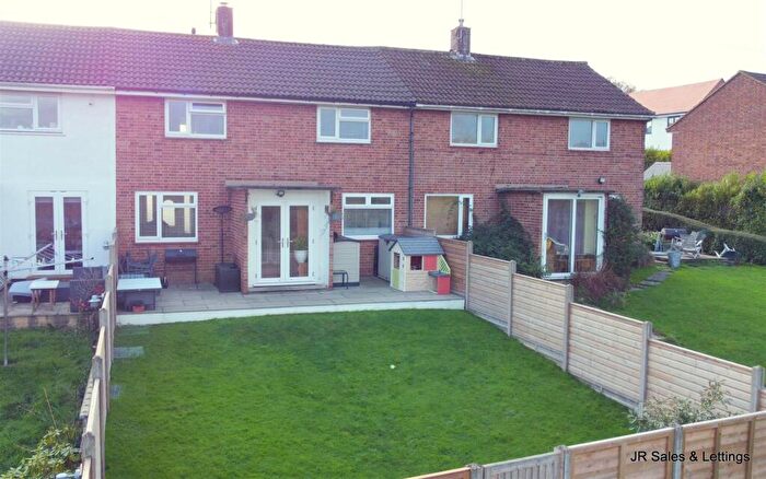 3 Bedroom Terraced House For Sale In Park Road, Northaw, Potters Bar, EN6