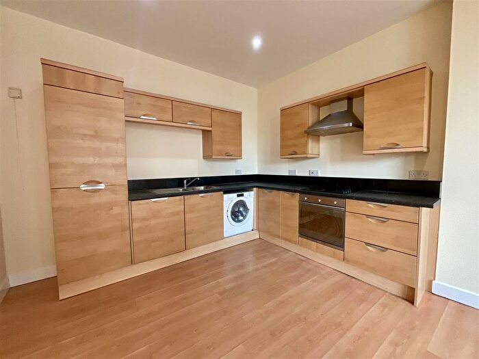 2 Bedroom Flat To Rent In The Pearl, Bank Street, Bradford, BD1